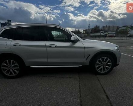 Серый БМВ Х3, объемом двигателя 2 л и пробегом 205 тыс. км за 30000 $, фото 3 на Automoto.ua