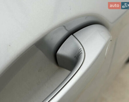 Серый БМВ Х3, объемом двигателя 2 л и пробегом 143 тыс. км за 21000 $, фото 10 на Automoto.ua