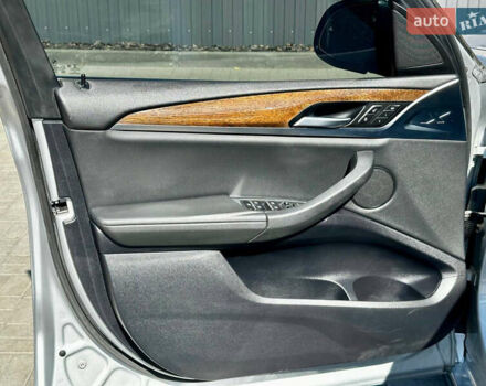 Серый БМВ Х3, объемом двигателя 2 л и пробегом 119 тыс. км за 27777 $, фото 11 на Automoto.ua