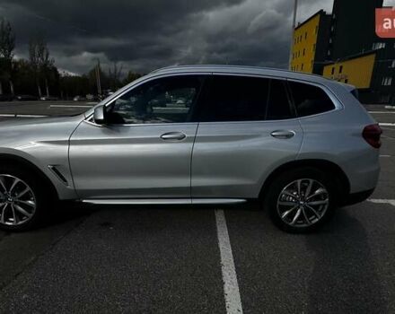 Серый БМВ Х3, объемом двигателя 2 л и пробегом 205 тыс. км за 30000 $, фото 2 на Automoto.ua