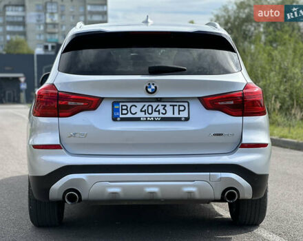 Сірий БМВ Х3, об'ємом двигуна 2 л та пробігом 114 тис. км за 21350 $, фото 26 на Automoto.ua