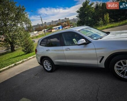 Серый БМВ Х3, объемом двигателя 2 л и пробегом 230 тыс. км за 29999 $, фото 4 на Automoto.ua