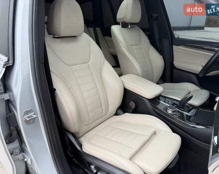 Серый БМВ Х3, объемом двигателя 2 л и пробегом 143 тыс. км за 21000 $, фото 15 на Automoto.ua