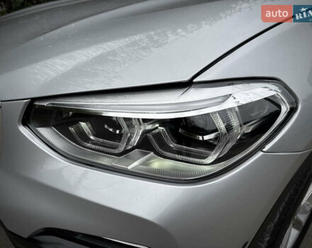 Серый БМВ Х3, объемом двигателя 2 л и пробегом 141 тыс. км за 22500 $, фото 3 на Automoto.ua