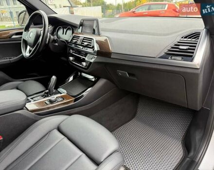 Серый БМВ Х3, объемом двигателя 2 л и пробегом 89 тыс. км за 25500 $, фото 7 на Automoto.ua