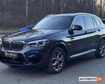 Серый БМВ Х3, объемом двигателя 2 л и пробегом 70 тыс. км за 32900 $, фото 2 на Automoto.ua