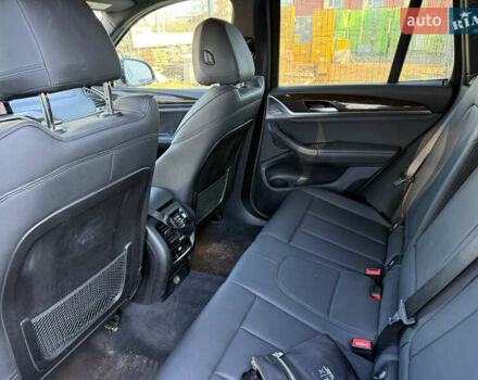 Серый БМВ Х3, объемом двигателя 2 л и пробегом 130 тыс. км за 23400 $, фото 23 на Automoto.ua