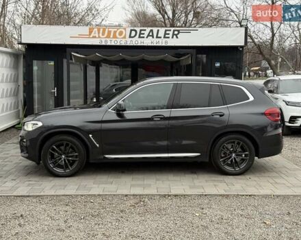 Серый БМВ Х3, объемом двигателя 2 л и пробегом 136 тыс. км за 31500 $, фото 4 на Automoto.ua