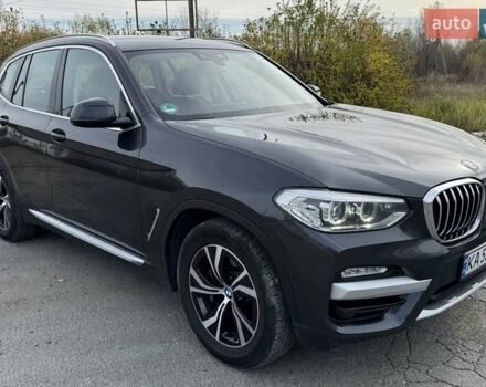 Серый БМВ Х3, объемом двигателя 2 л и пробегом 242 тыс. км за 35900 $, фото 2 на Automoto.ua