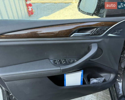 Серый БМВ Х3, объемом двигателя 2 л и пробегом 130 тыс. км за 23400 $, фото 27 на Automoto.ua
