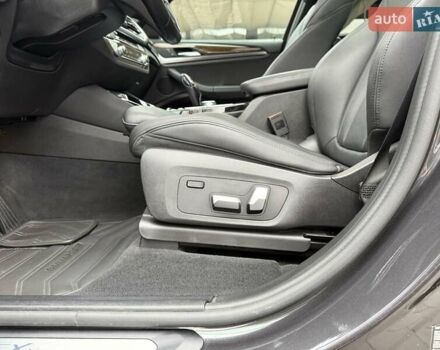 Серый БМВ Х3, объемом двигателя 2 л и пробегом 136 тыс. км за 31500 $, фото 18 на Automoto.ua