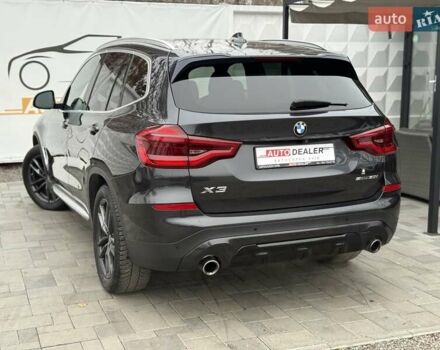 Серый БМВ Х3, объемом двигателя 2 л и пробегом 136 тыс. км за 31500 $, фото 1 на Automoto.ua