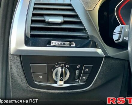 Серый БМВ Х3, объемом двигателя 2 л и пробегом 140 тыс. км за 35500 $, фото 9 на Automoto.ua