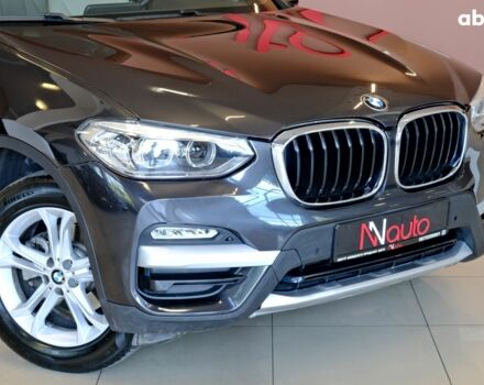 Серый БМВ Х3, объемом двигателя 2 л и пробегом 61 тыс. км за 26900 $, фото 2 на Automoto.ua