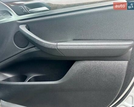 Сірий БМВ Х3, об'ємом двигуна 2 л та пробігом 110 тис. км за 29500 $, фото 23 на Automoto.ua