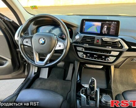 Серый БМВ Х3, объемом двигателя 2 л и пробегом 140 тыс. км за 35500 $, фото 5 на Automoto.ua