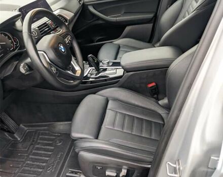 Серый БМВ Х3, объемом двигателя 2 л и пробегом 18 тыс. км за 28500 $, фото 30 на Automoto.ua