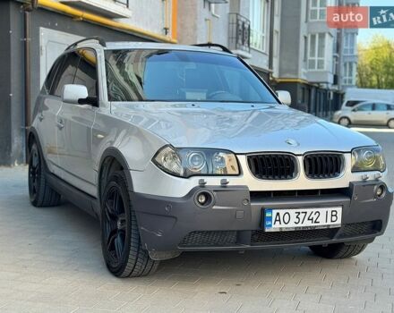 Серый БМВ Х3, объемом двигателя 3 л и пробегом 240 тыс. км за 6400 $, фото 1 на Automoto.ua