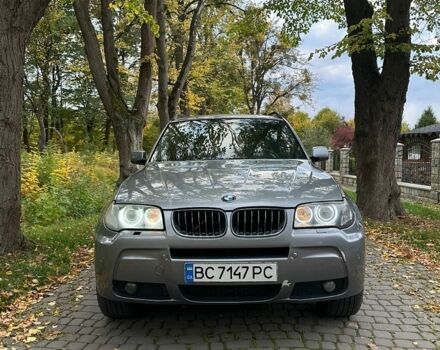Серый БМВ Х3, объемом двигателя 3 л и пробегом 299 тыс. км за 8299 $, фото 1 на Automoto.ua