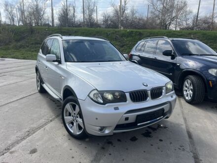 Серый БМВ Х3, объемом двигателя 3 л и пробегом 442 тыс. км за 5500 $, фото 1 на Automoto.ua