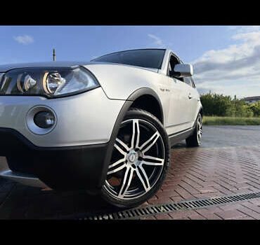 Сірий БМВ Х3, об'ємом двигуна 3 л та пробігом 253 тис. км за 11999 $, фото 1 на Automoto.ua