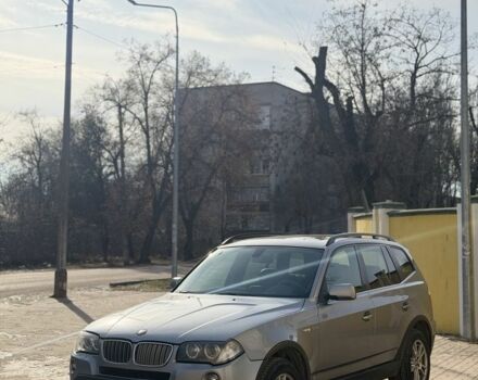 Серый БМВ Х3, объемом двигателя 3 л и пробегом 500 тыс. км за 5500 $, фото 1 на Automoto.ua