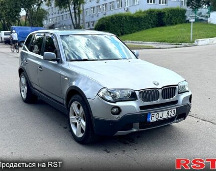 Серый БМВ Х3, объемом двигателя 3 л и пробегом 300 тыс. км за 3200 $, фото 1 на Automoto.ua