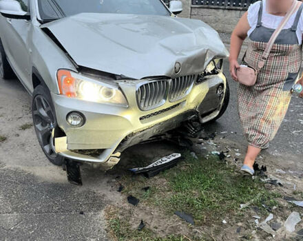 Серый БМВ Х3, объемом двигателя 2 л и пробегом 230 тыс. км за 7500 $, фото 1 на Automoto.ua