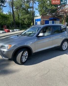 Серый БМВ Х3, объемом двигателя 2 л и пробегом 207 тыс. км за 15000 $, фото 1 на Automoto.ua