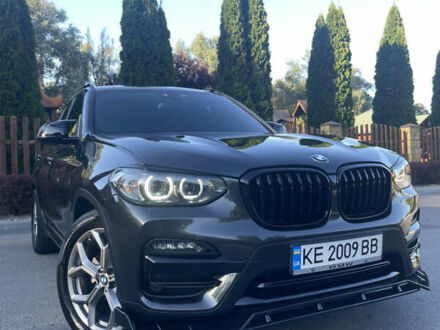 Серый БМВ Х3, объемом двигателя 2 л и пробегом 49 тыс. км за 31000 $, фото 1 на Automoto.ua