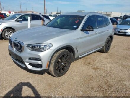 Серый БМВ Х3, объемом двигателя 2 л и пробегом 65 тыс. км за 27626 $, фото 1 на Automoto.ua