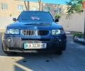Синий БМВ Х3, объемом двигателя 3 л и пробегом 302 тыс. км за 10000 $, фото 1 на Automoto.ua