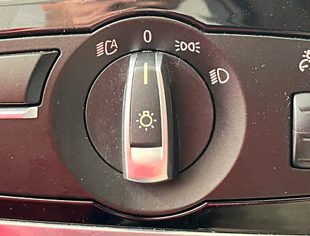 Синій БМВ Х3, об'ємом двигуна 2 л та пробігом 194 тис. км за 19950 $, фото 39 на Automoto.ua