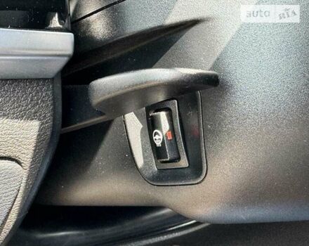 Синий БМВ Х3, объемом двигателя 2 л и пробегом 145 тыс. км за 3000 $, фото 19 на Automoto.ua