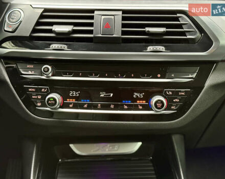 Синій БМВ Х3, об'ємом двигуна 2 л та пробігом 140 тис. км за 29900 $, фото 57 на Automoto.ua