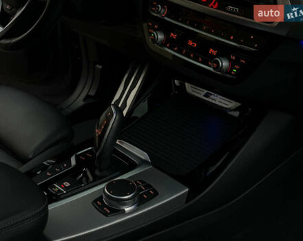 Синий БМВ Х3, объемом двигателя 3 л и пробегом 117 тыс. км за 39500 $, фото 80 на Automoto.ua