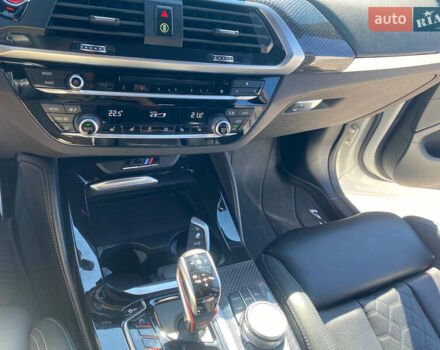 БМВ X4 M 2019 в Киеве на Automoto.ua Белый БМВ X4 M, объемом двигателя 3 л и пробегом 65 тыс. км за 52000 $, фото 11 на Automoto.ua