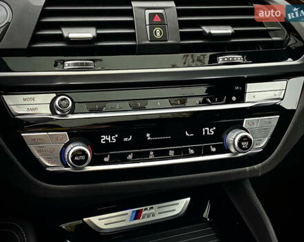 Черный БМВ X4 M, объемом двигателя 2.99 л и пробегом 33 тыс. км за 52800 $, фото 33 на Automoto.ua