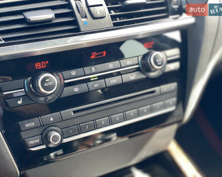 Білий БМВ Х4, об'ємом двигуна 2 л та пробігом 117 тис. км за 23800 $, фото 64 на Automoto.ua