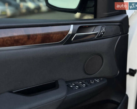 Белый БМВ Х4, объемом двигателя 2 л и пробегом 122 тыс. км за 22500 $, фото 9 на Automoto.ua