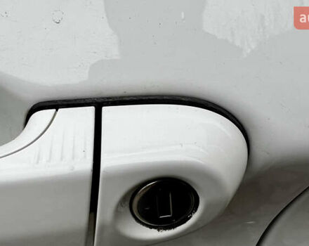 Белый БМВ Х4, объемом двигателя 2 л и пробегом 159 тыс. км за 19400 $, фото 10 на Automoto.ua