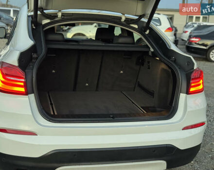 Белый БМВ Х4, объемом двигателя 2 л и пробегом 122 тыс. км за 22500 $, фото 18 на Automoto.ua