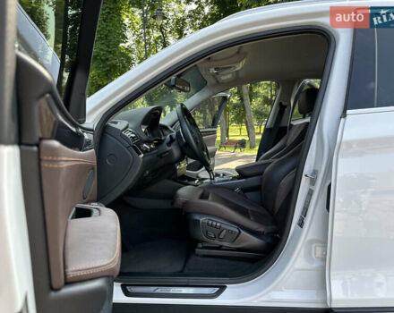 Белый БМВ Х4, объемом двигателя 2 л и пробегом 63 тыс. км за 27700 $, фото 37 на Automoto.ua