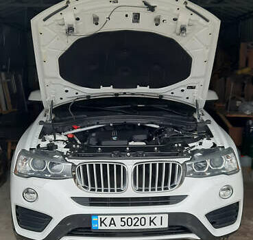 Белый БМВ Х4, объемом двигателя 2 л и пробегом 165 тыс. км за 26500 $, фото 32 на Automoto.ua