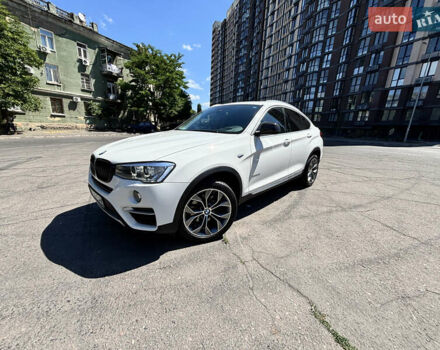 Белый БМВ Х4, объемом двигателя 2 л и пробегом 114 тыс. км за 27600 $, фото 2 на Automoto.ua