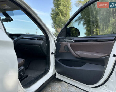 Белый БМВ Х4, объемом двигателя 2 л и пробегом 63 тыс. км за 27700 $, фото 61 на Automoto.ua