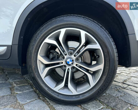 Белый БМВ Х4, объемом двигателя 2 л и пробегом 63 тыс. км за 27700 $, фото 17 на Automoto.ua