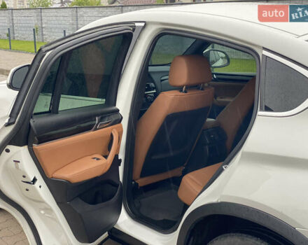 Белый БМВ Х4, объемом двигателя 2 л и пробегом 115 тыс. км за 21900 $, фото 26 на Automoto.ua