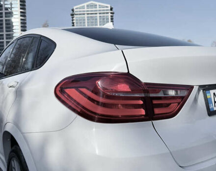 Білий БМВ Х4, об'ємом двигуна 2.98 л та пробігом 110 тис. км за 27000 $, фото 12 на Automoto.ua