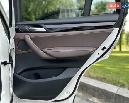 Белый БМВ Х4, объемом двигателя 2 л и пробегом 63 тыс. км за 27700 $, фото 56 на Automoto.ua